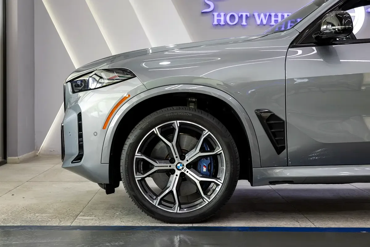 BMW X5 4.4 AT 4WD (530 حصان) - 10