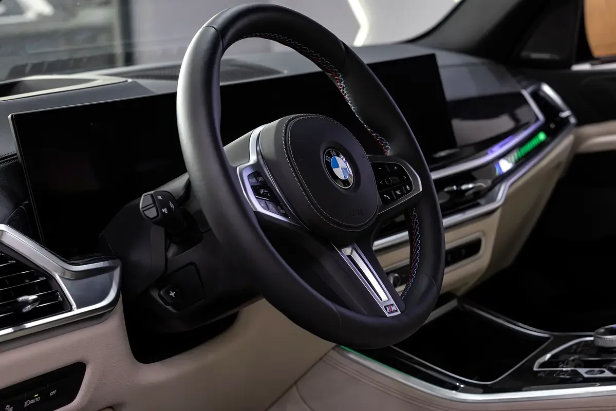 BMW X5 4.4 AT 4WD (530 حصان) - 15