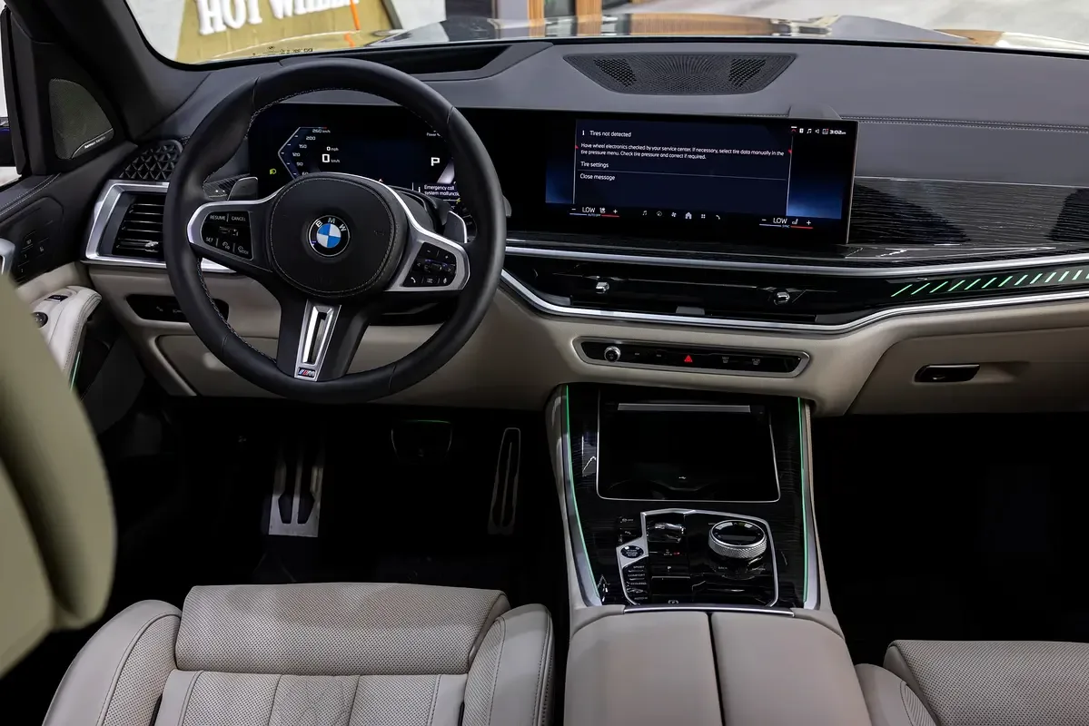 BMW X5 4.4 AT 4WD (530 حصان) - 20
