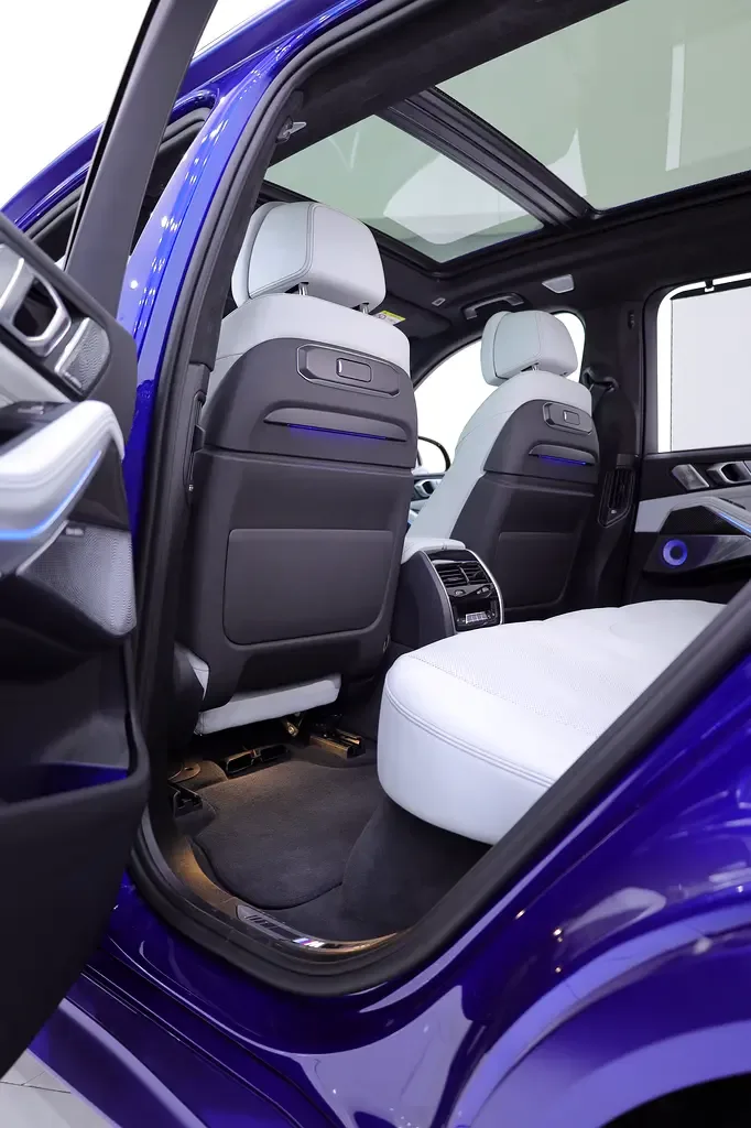 BMW X5 4.4 AT 4WD (530 حصان) - 13