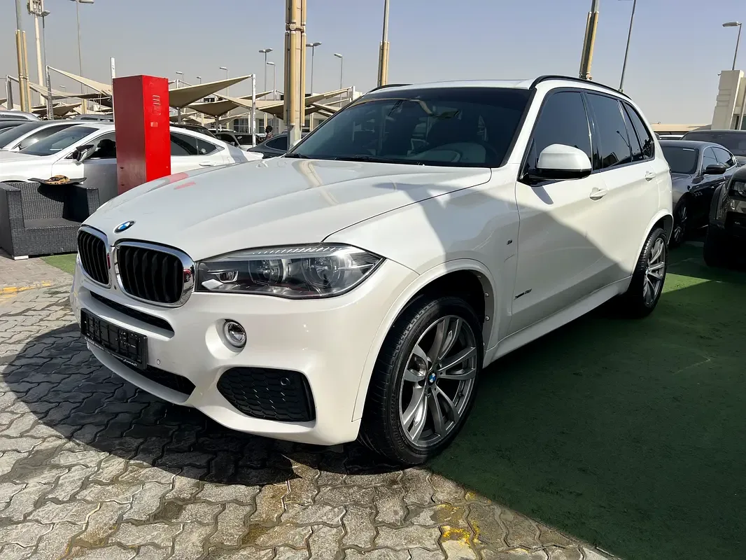 BMW X5 4.4 AT (530 حصان) - 2