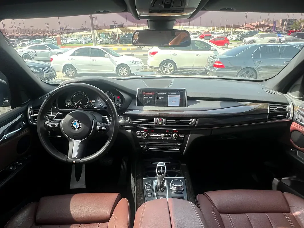BMW X5 4.4 AT (530 حصان) - 10