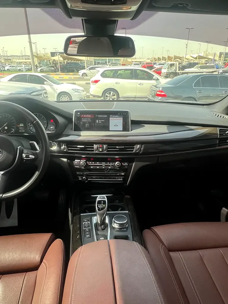 BMW X5 4.4 AT (530 حصان) - 12