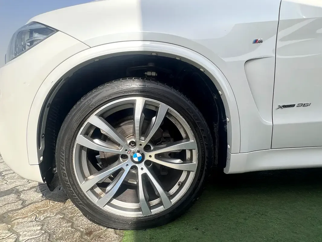 BMW X5 4.4 AT (530 حصان) - 16