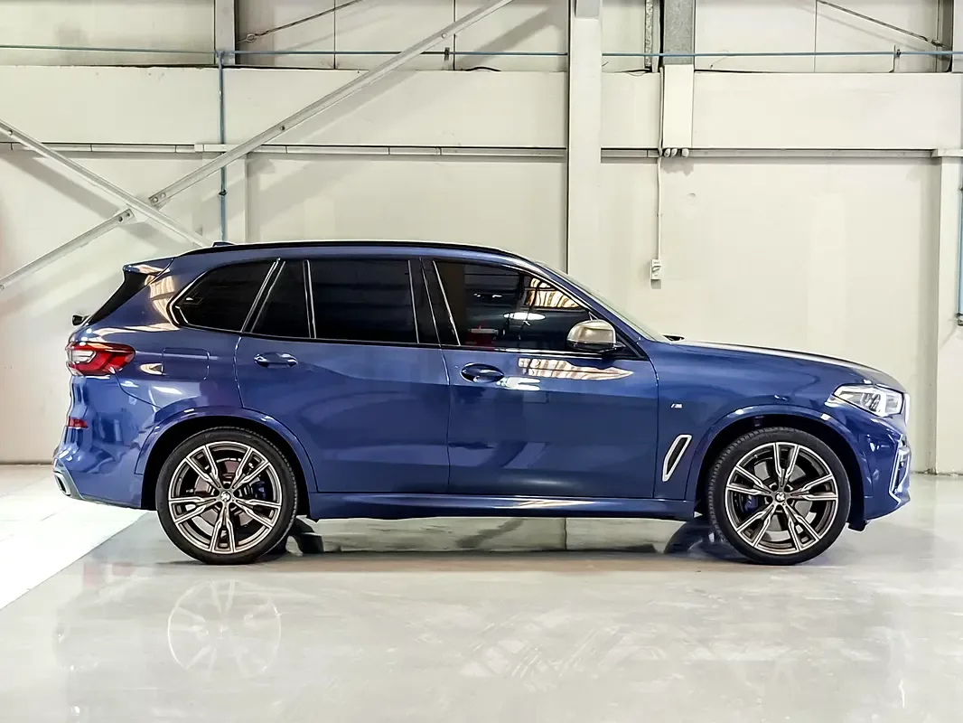 BMW X5 M50i Steptronic xDrive (530 hp)