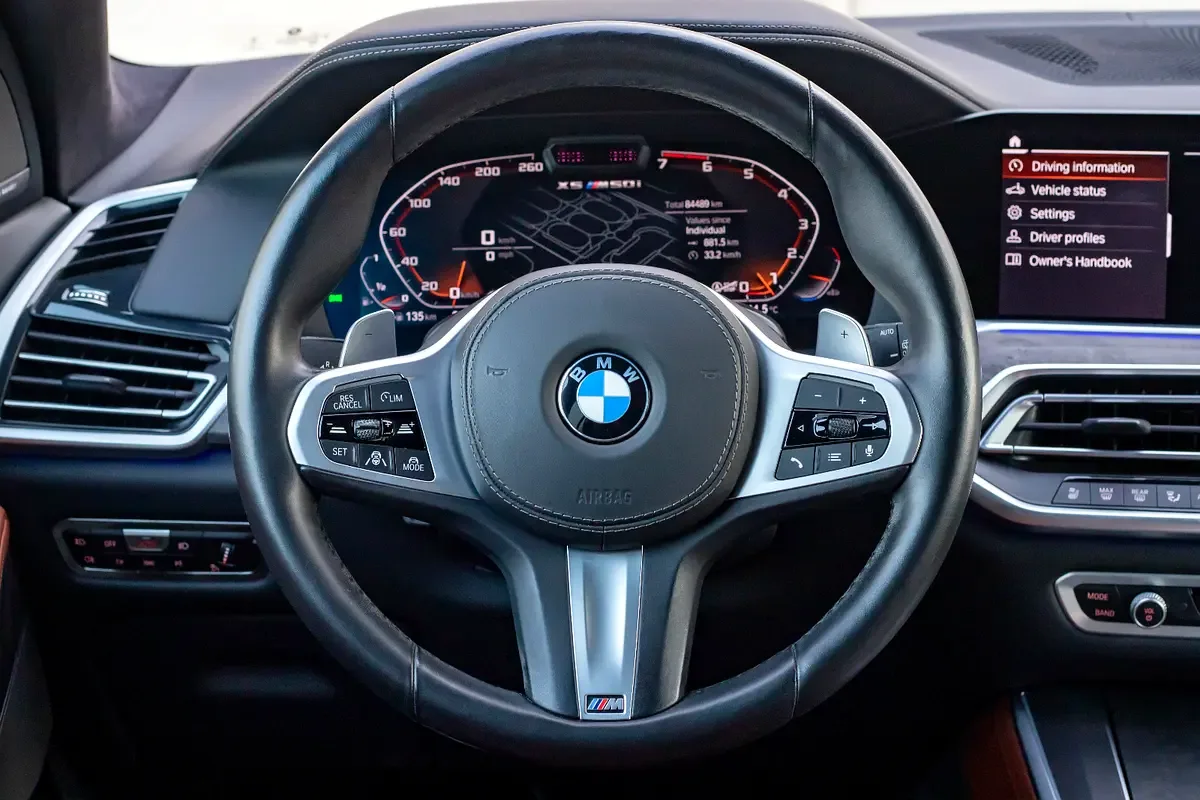 BMW X5 M50i Steptronic xDrive (530 حصان) - 12