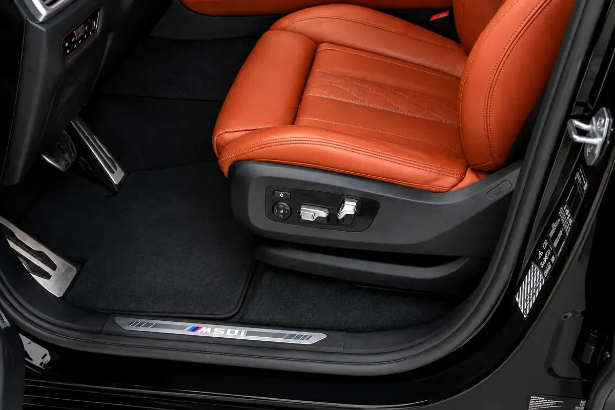 BMW X5 M50i Steptronic xDrive (530 حصان) - 18