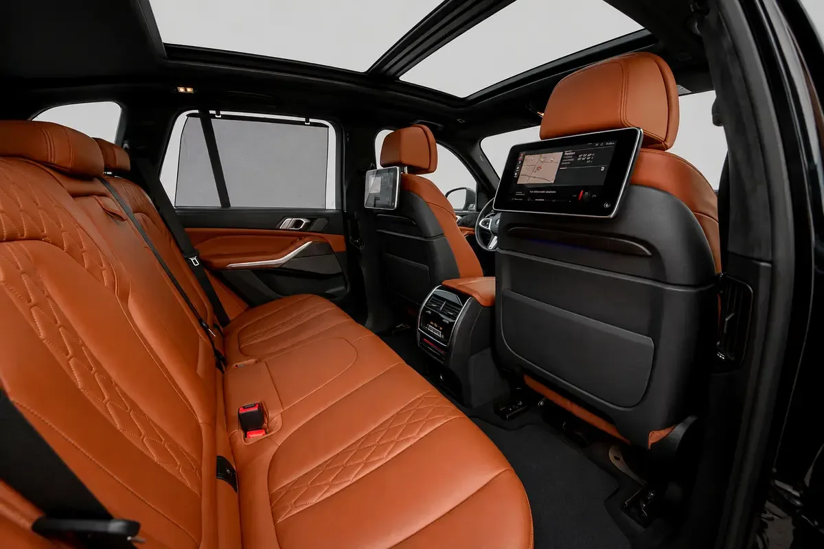 BMW X5 M50i Steptronic xDrive (530 حصان) - 16