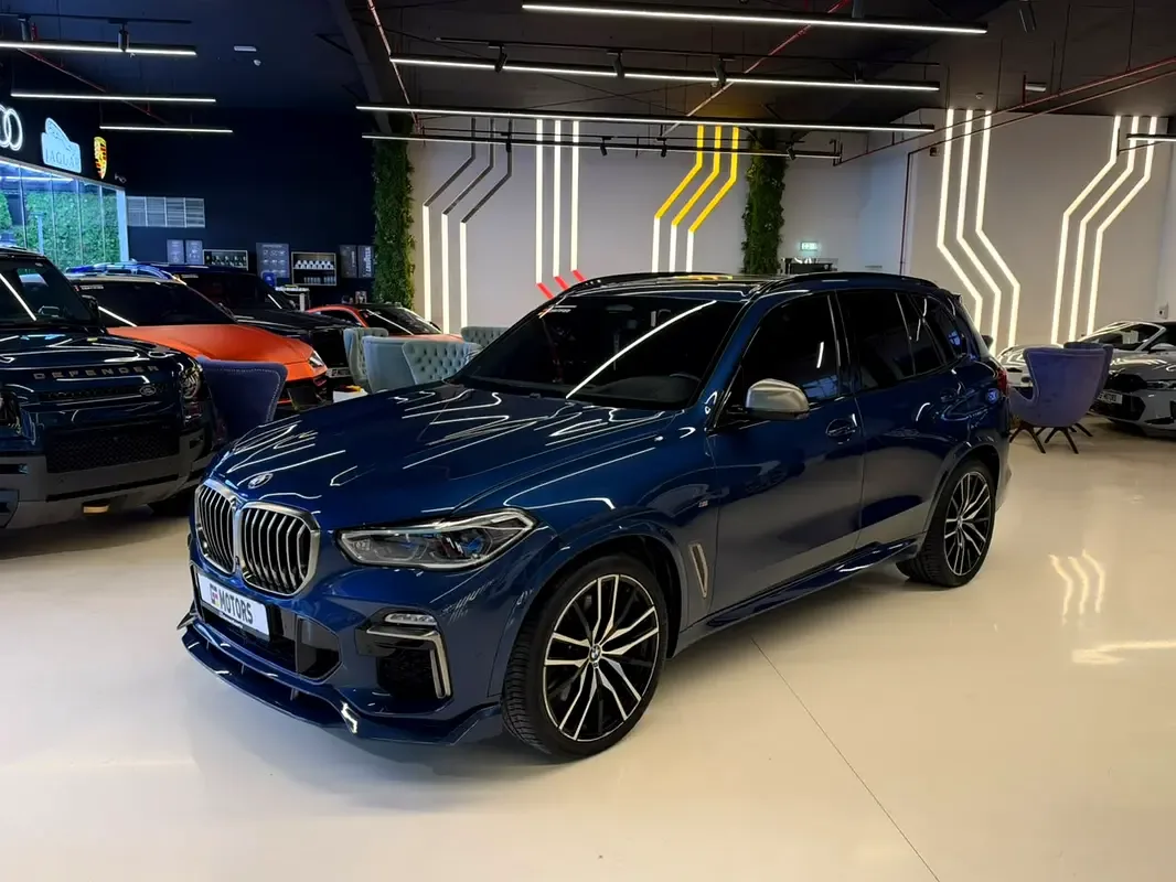 BMW X5 M50i Steptronic xDrive (530 حصان) - 2