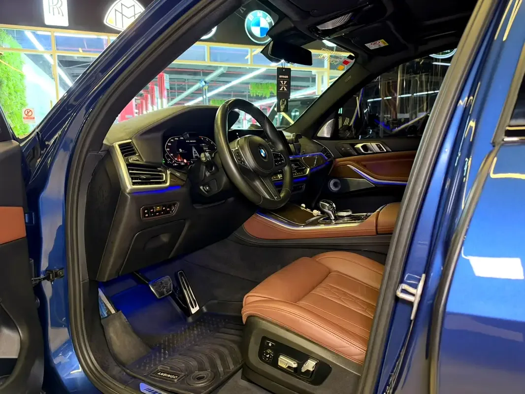 BMW X5 M50i Steptronic xDrive (530 حصان) - 10