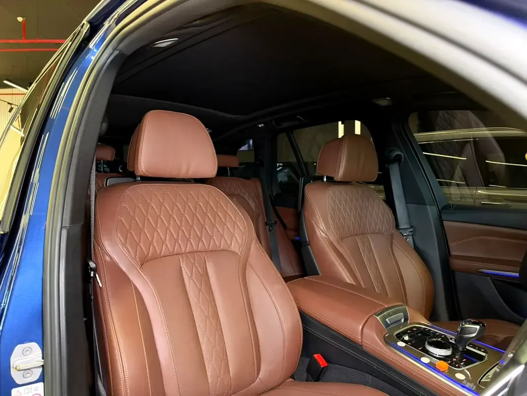 BMW X5 M50i Steptronic xDrive (530 حصان) - 14