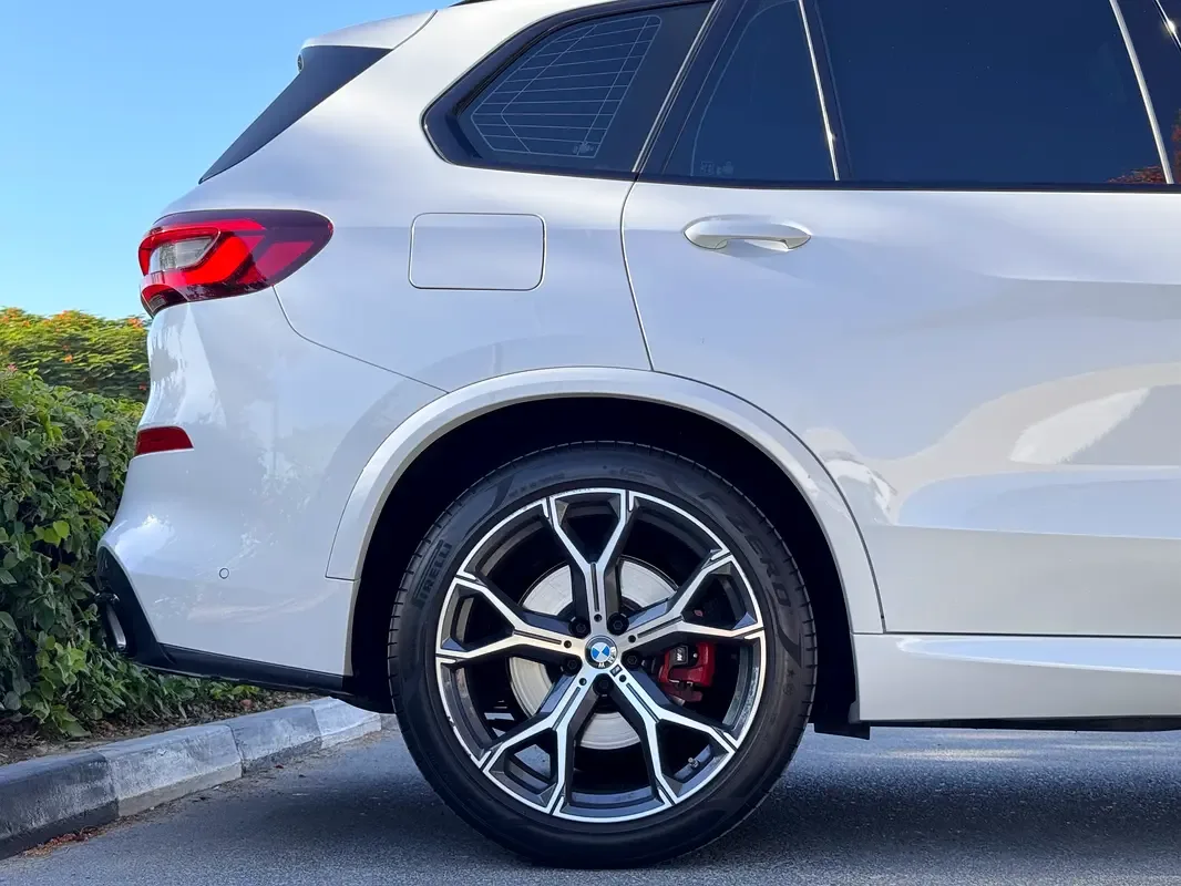 BMW X5 xDrive40i Steptronic (340 حصان) - 9