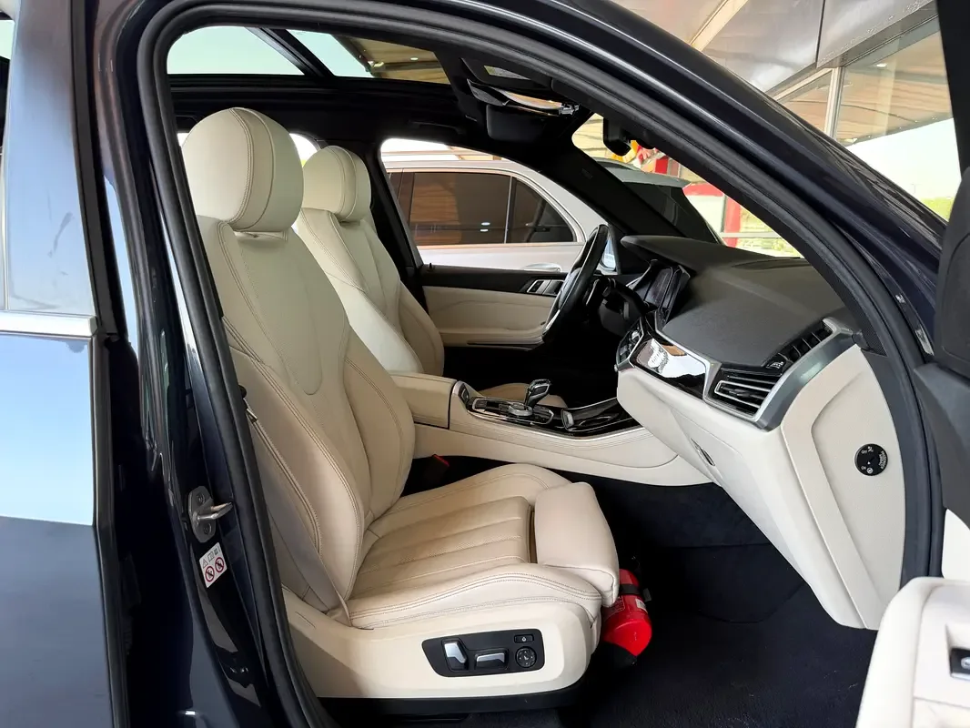 BMW X5 xDrive40i Steptronic (340 حصان) - 16