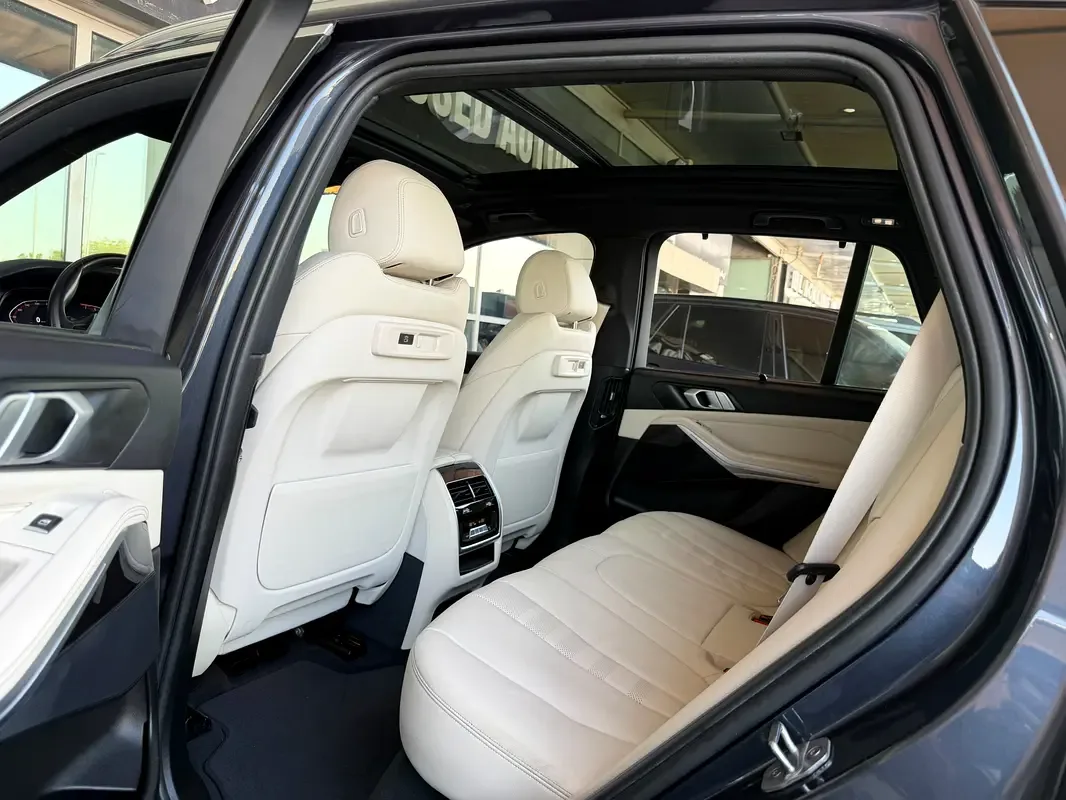 BMW X5 xDrive40i Steptronic (340 حصان) - 17
