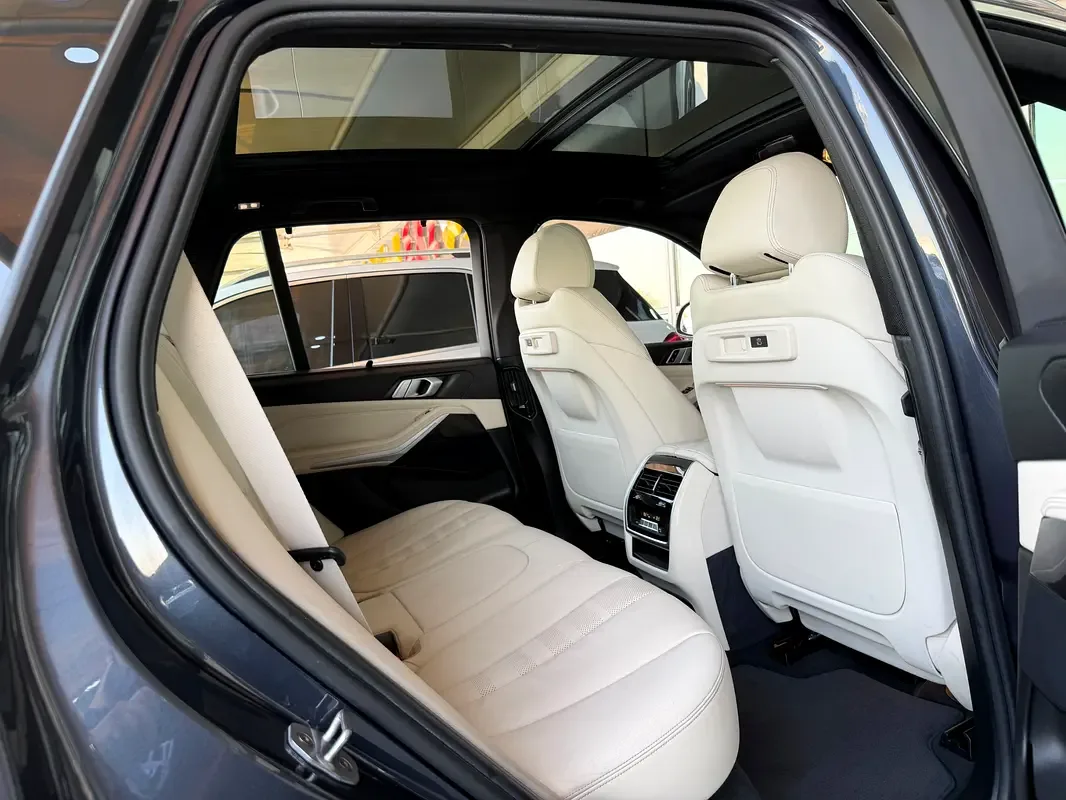 BMW X5 xDrive40i Steptronic (340 حصان) - 19