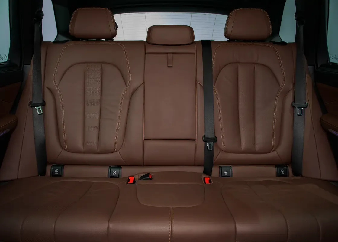 BMW X5 xDrive40i Steptronic (340 حصان) - 17