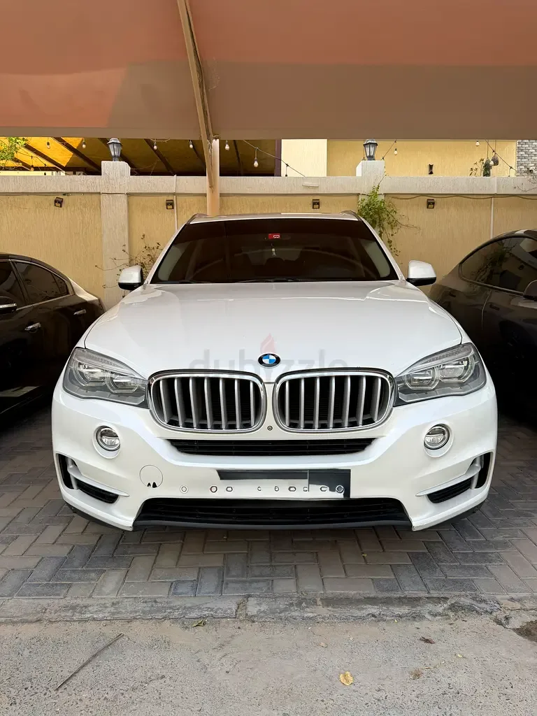 BMW X5 xDrive50i Steptronic (450 hp)