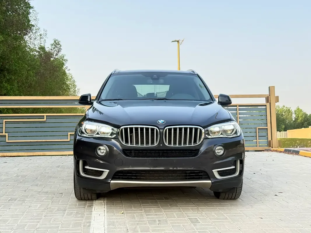 BMW X5 xDrive50i Steptronic (450 hp)