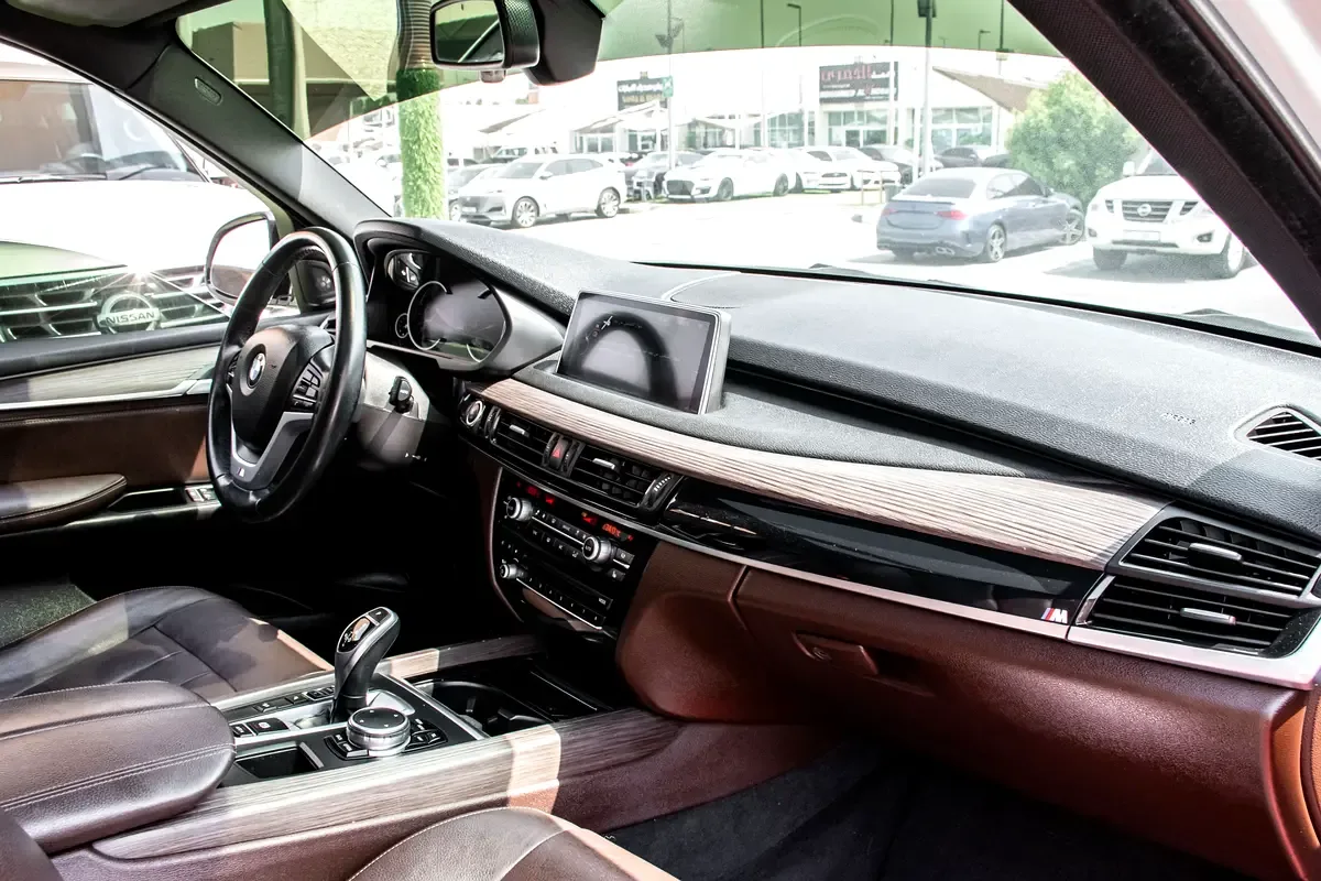 BMW X5 xDrive50i Steptronic (450 hp) - 9