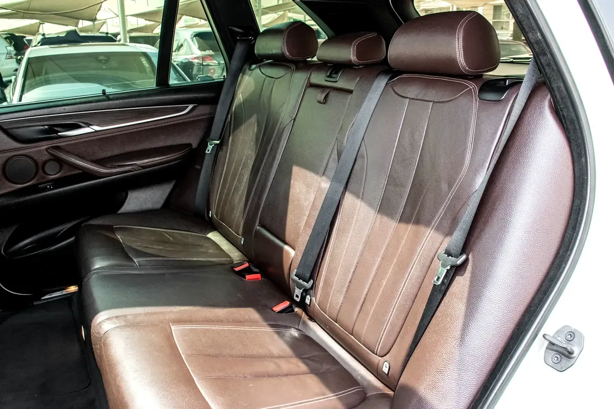 BMW X5 xDrive50i Steptronic (450 hp) - 18