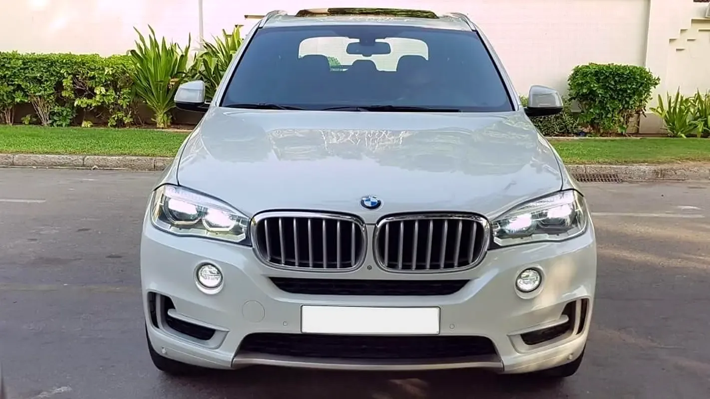 BMW X5 xDrive50i Steptronic (462 حصان) - 5