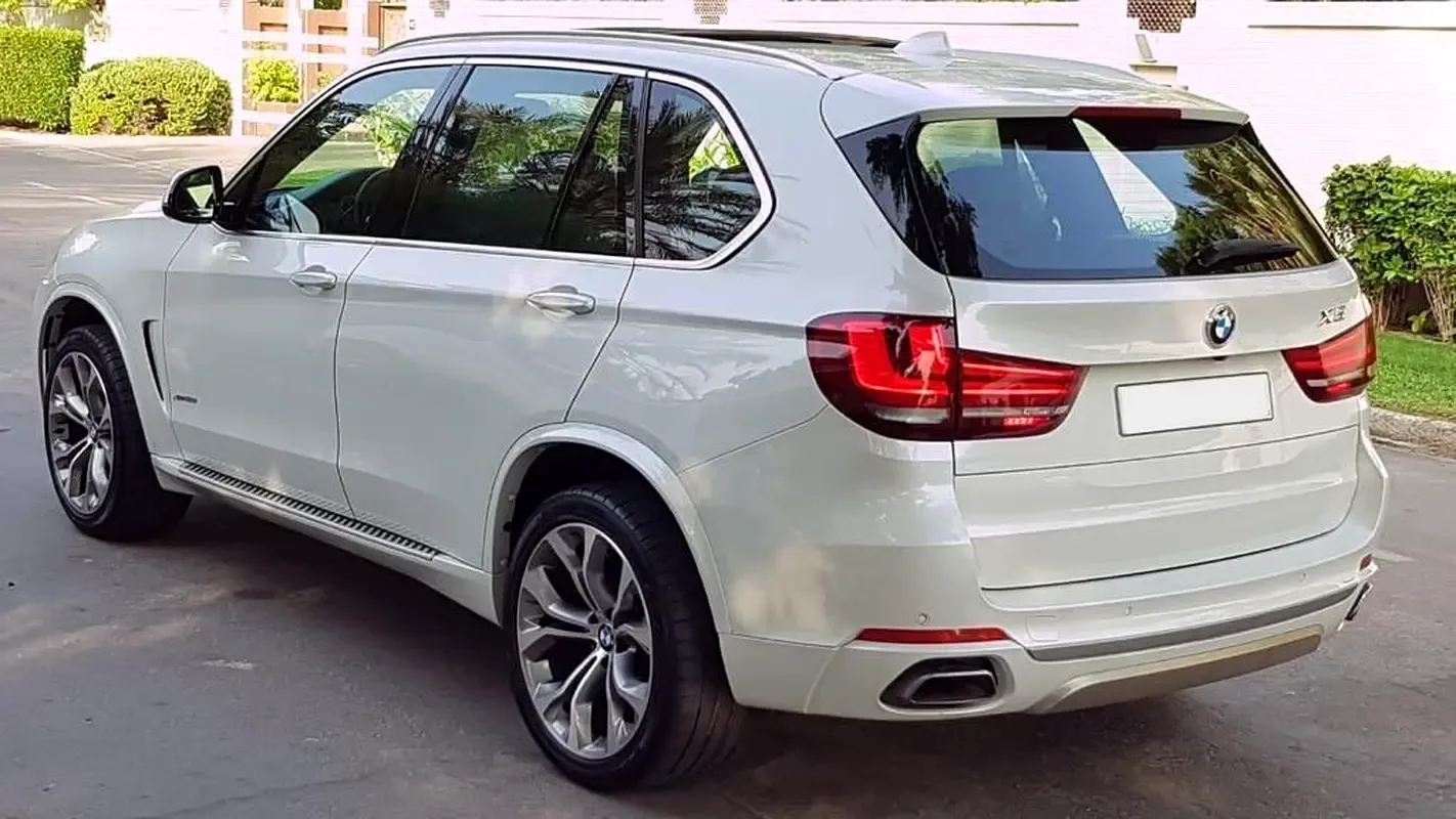 BMW X5 xDrive50i Steptronic (462 حصان) - 8