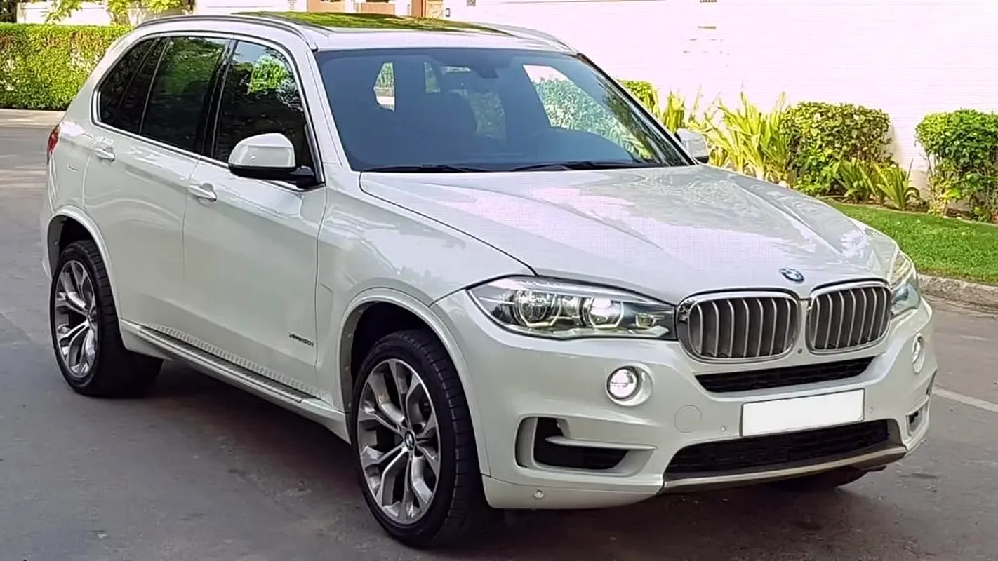 BMW X5 xDrive50i Steptronic (462 حصان) - 7
