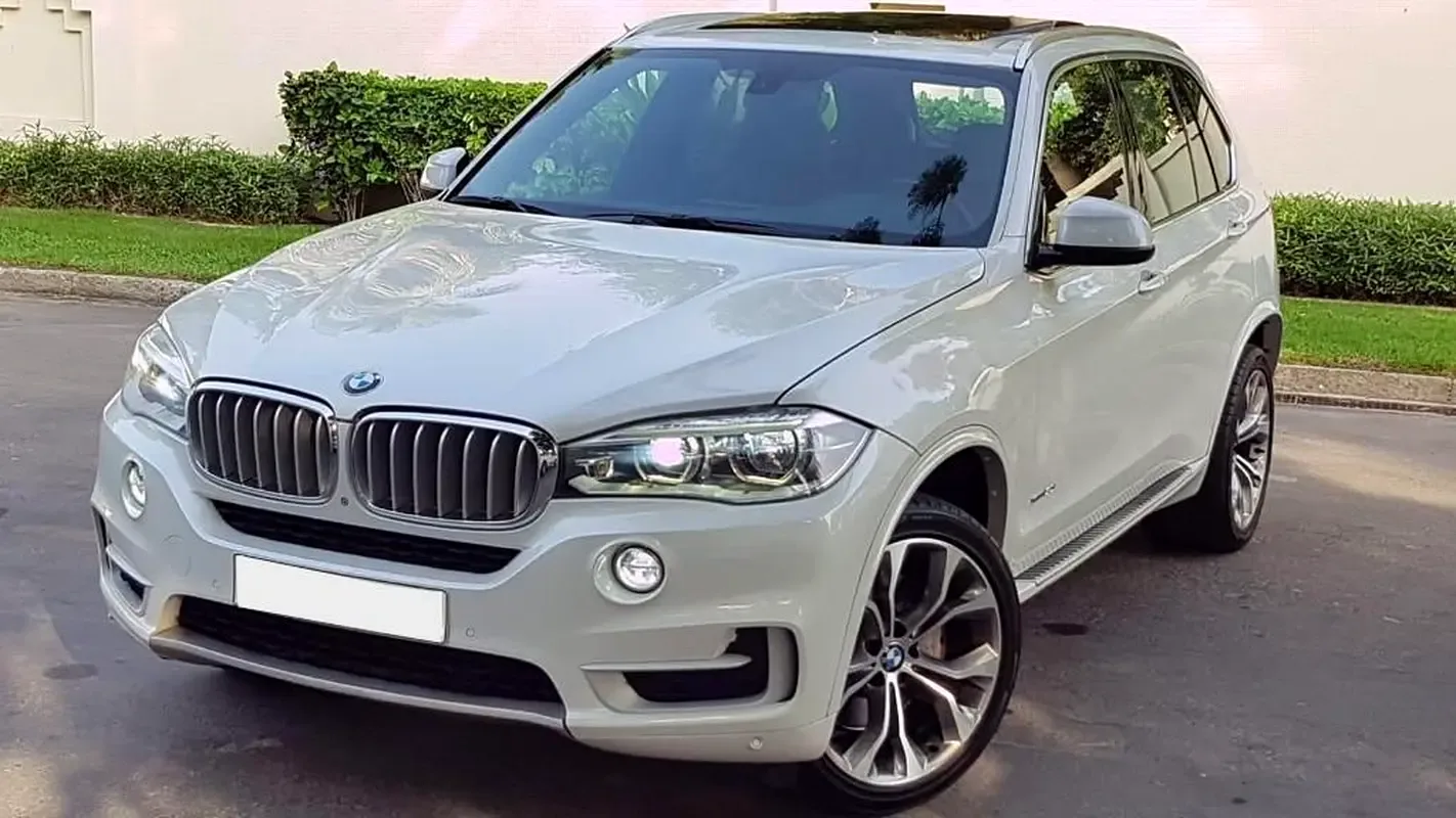 BMW X5 xDrive50i Steptronic (462 حصان) - 9