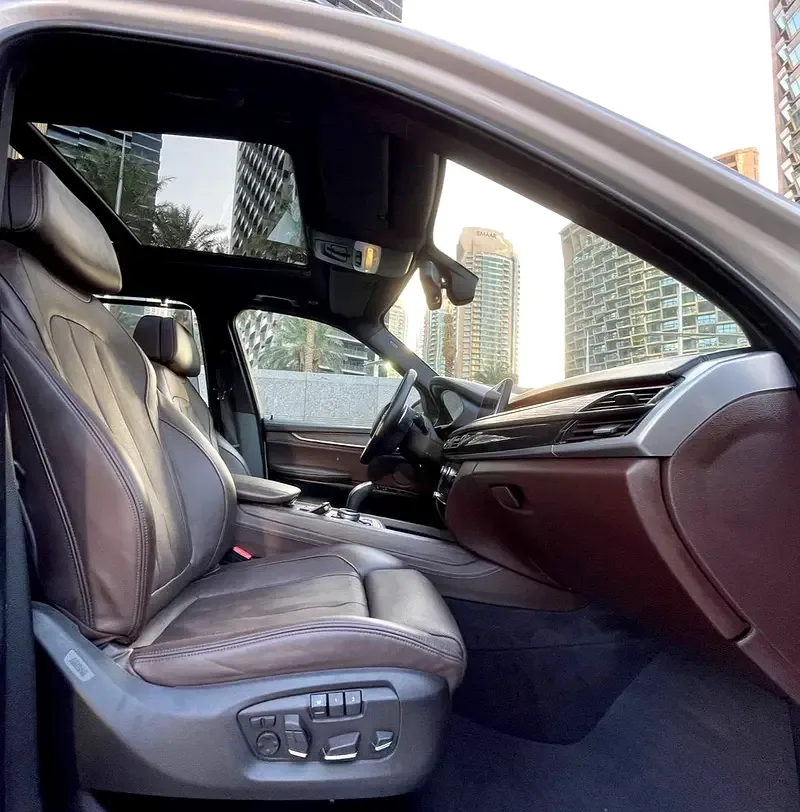 BMW X5 xDrive50i Steptronic (462 حصان) - 17