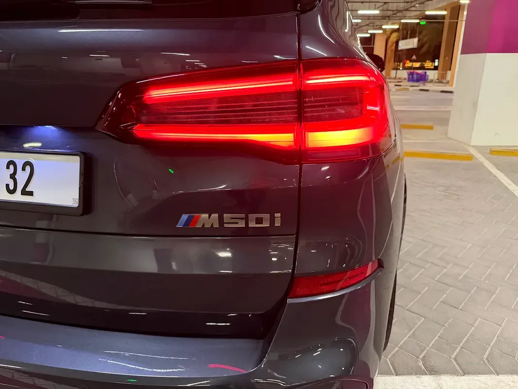BMW X5 xDrive50i Steptronic (462 حصان) - 19