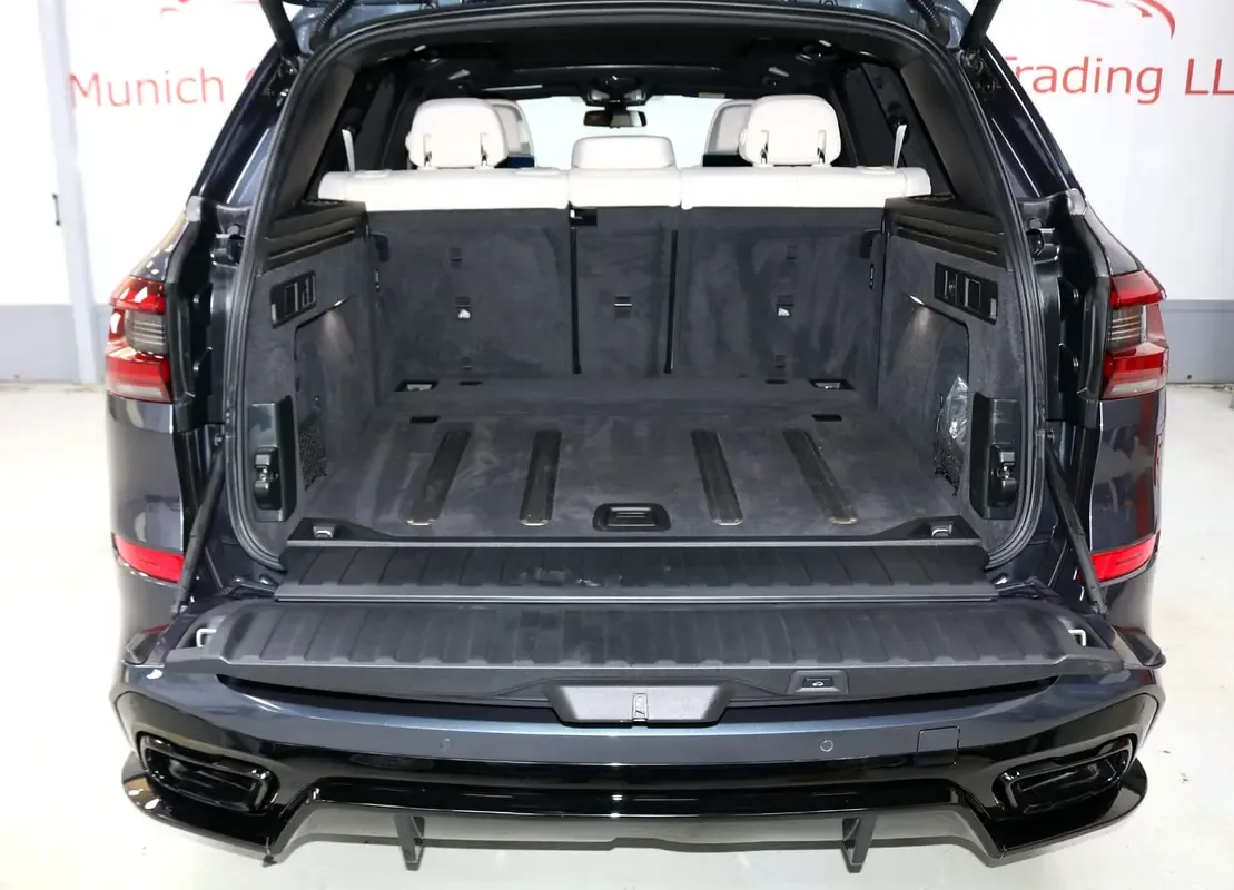 BMW X5 xDrive50i Steptronic (462 حصان) - 8