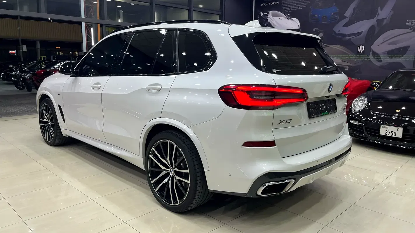 BMW X5 xDrive50i Steptronic (462 حصان) - 7