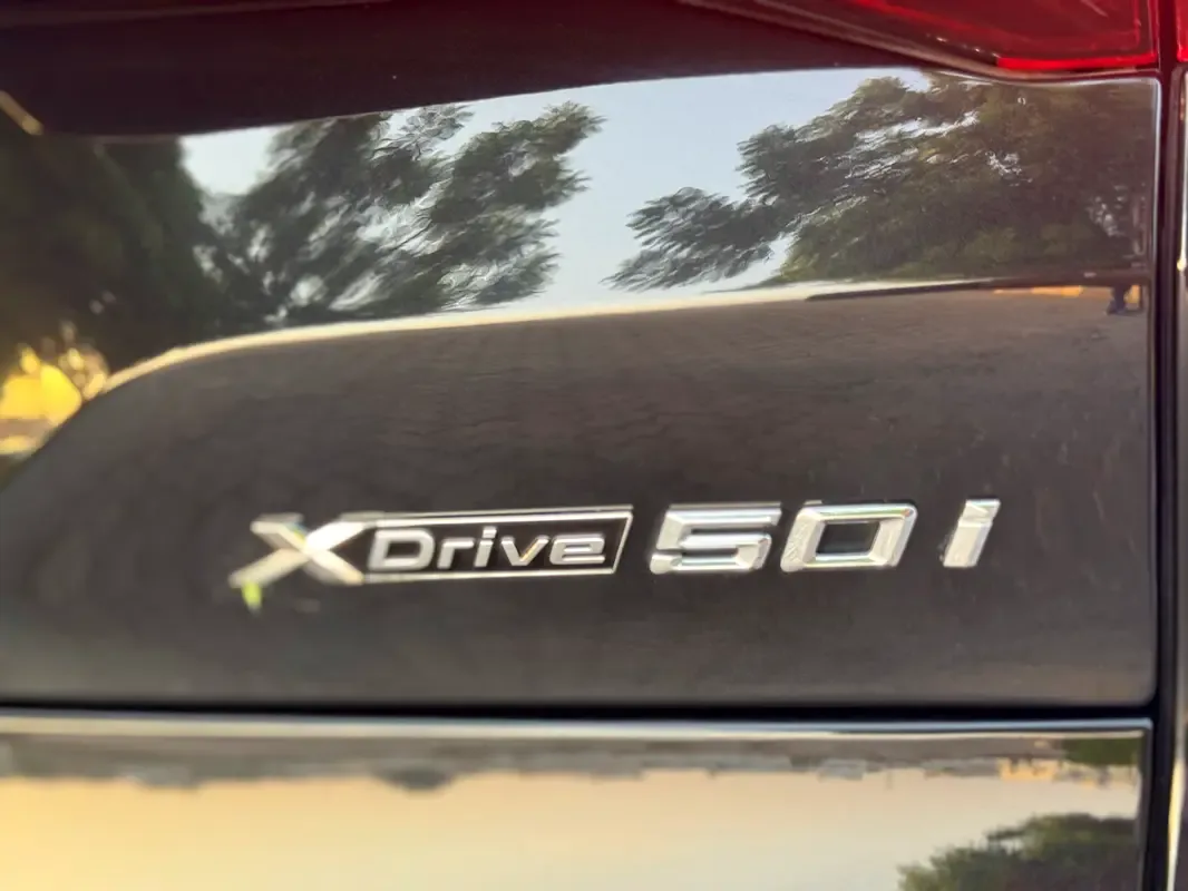 BMW X5 xDrive50i Steptronic (462 حصان) - 11