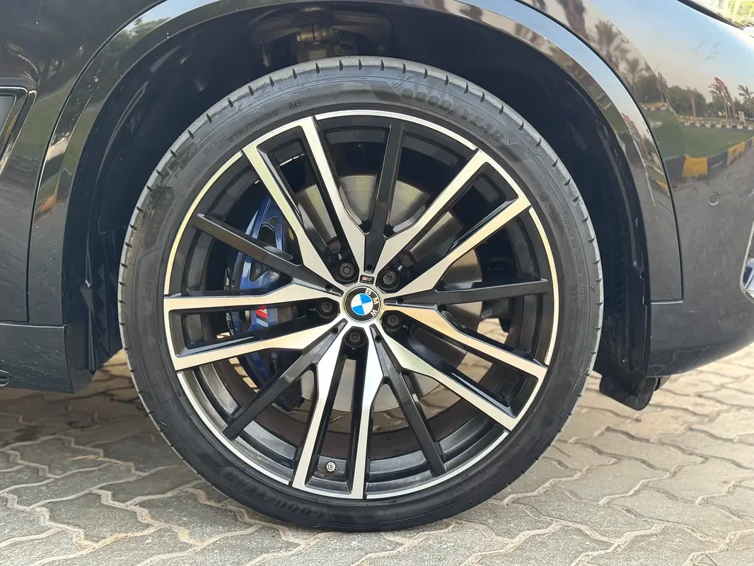 BMW X5 xDrive50i Steptronic (462 حصان) - 18