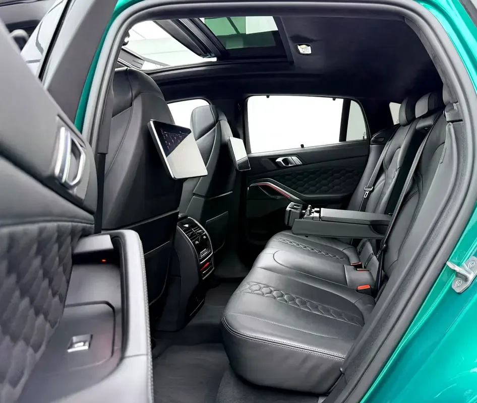 BMW X6 4.4 l, (450 حصان), بنزين, ناقل حركة أوتوماتيكي, (4WD) - 18