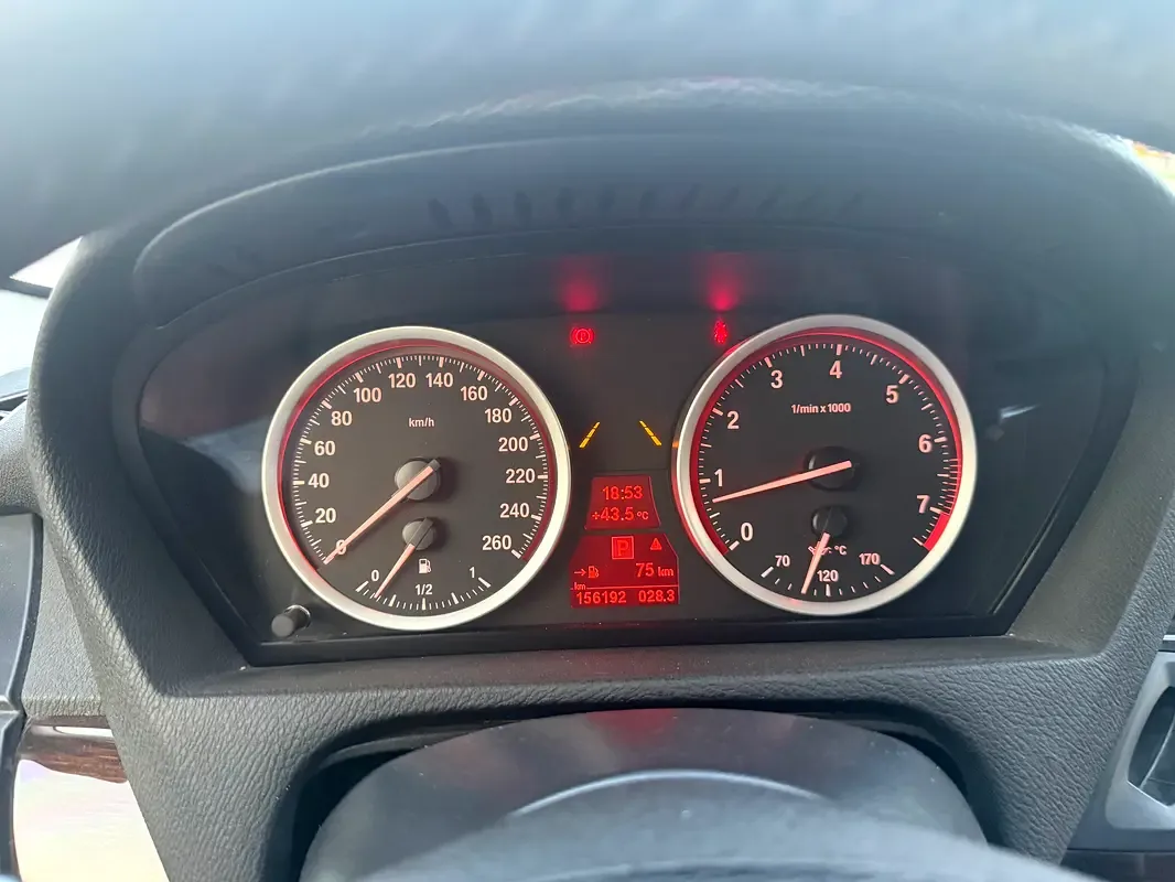 BMW X6 M 4.4 AT (555 حصان) - 6