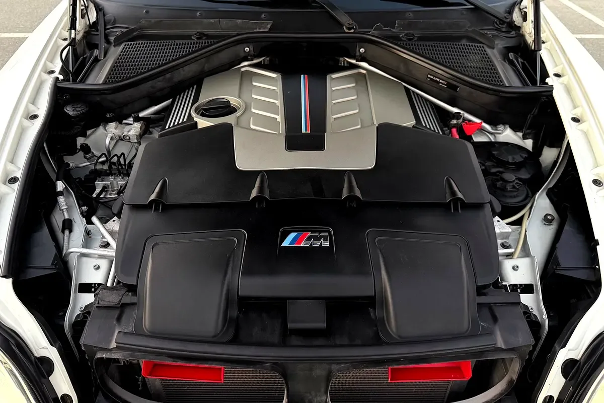 BMW X6 M 4.4 AT (555 hp) - 18