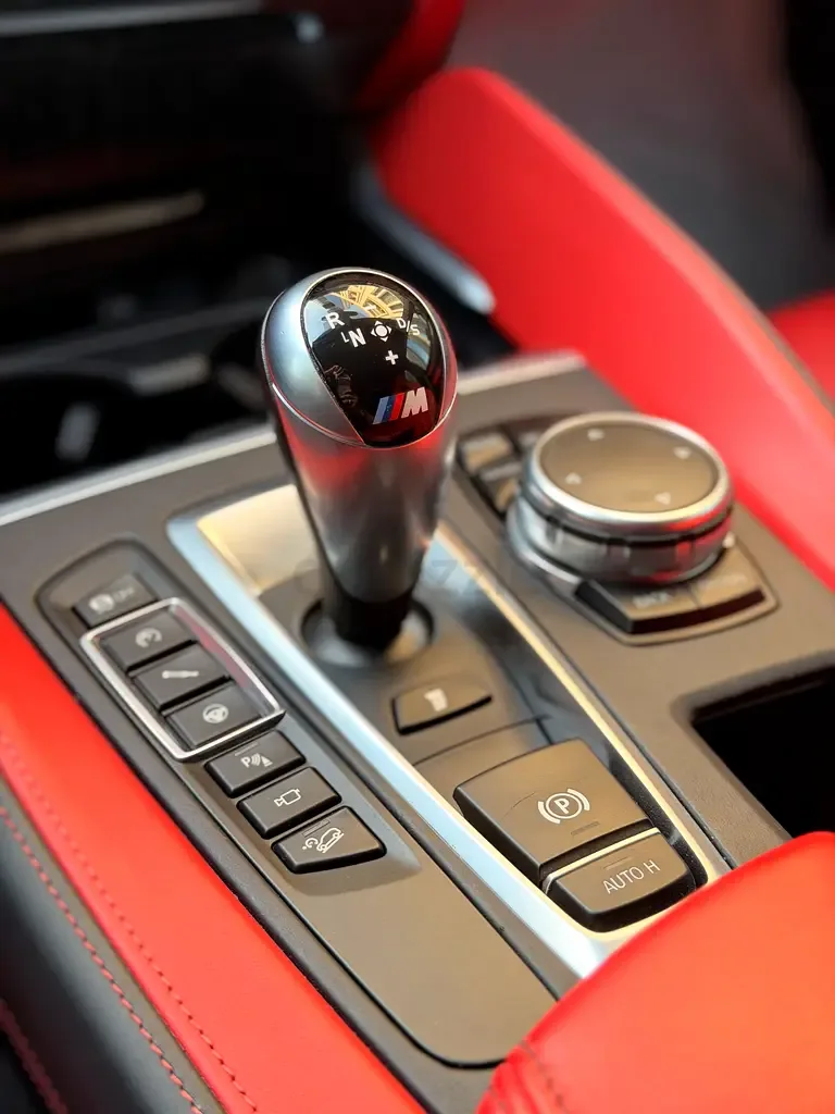 BMW X6 M 4.4 AT (575 hp) - 11