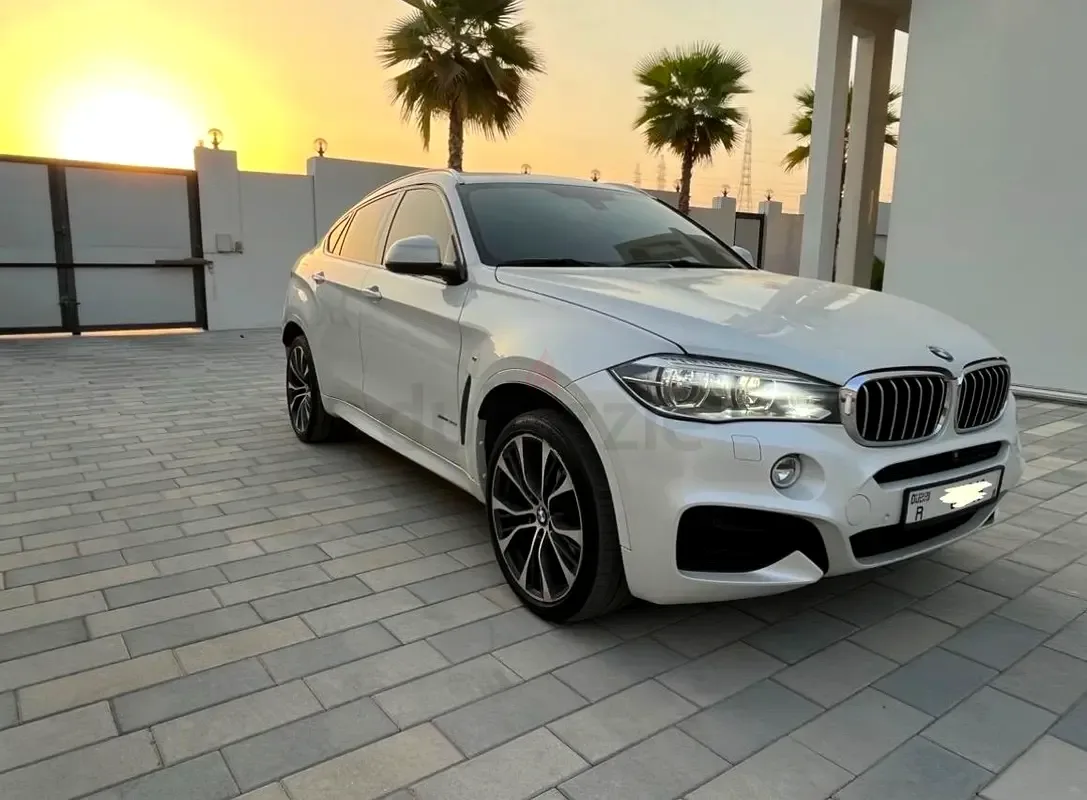BMW X6 M 4.4 AT (575 hp)