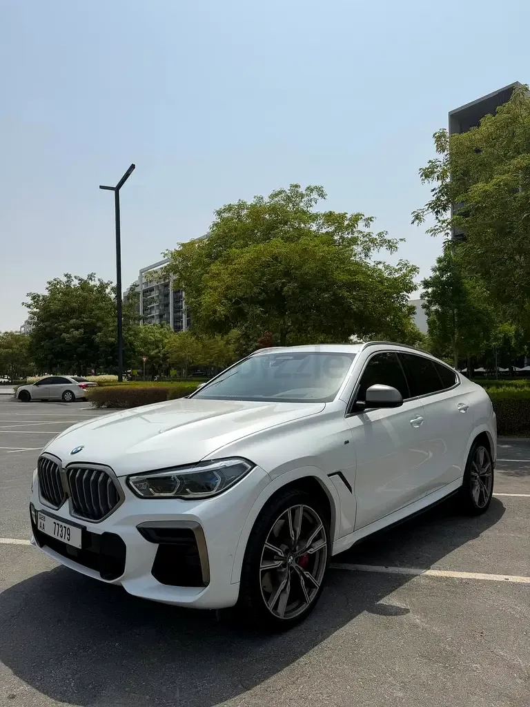 BMW X6 M50i Steptronic xDrive (530 حصان) - 2