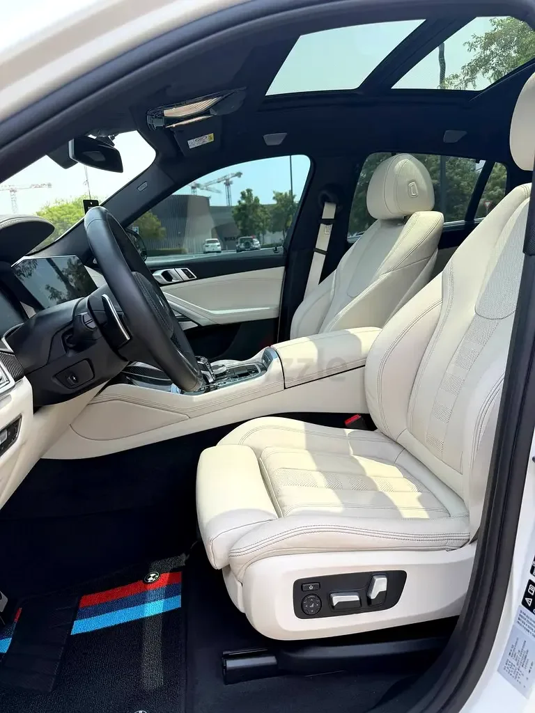 BMW X6 M50i Steptronic xDrive (530 حصان) - 11
