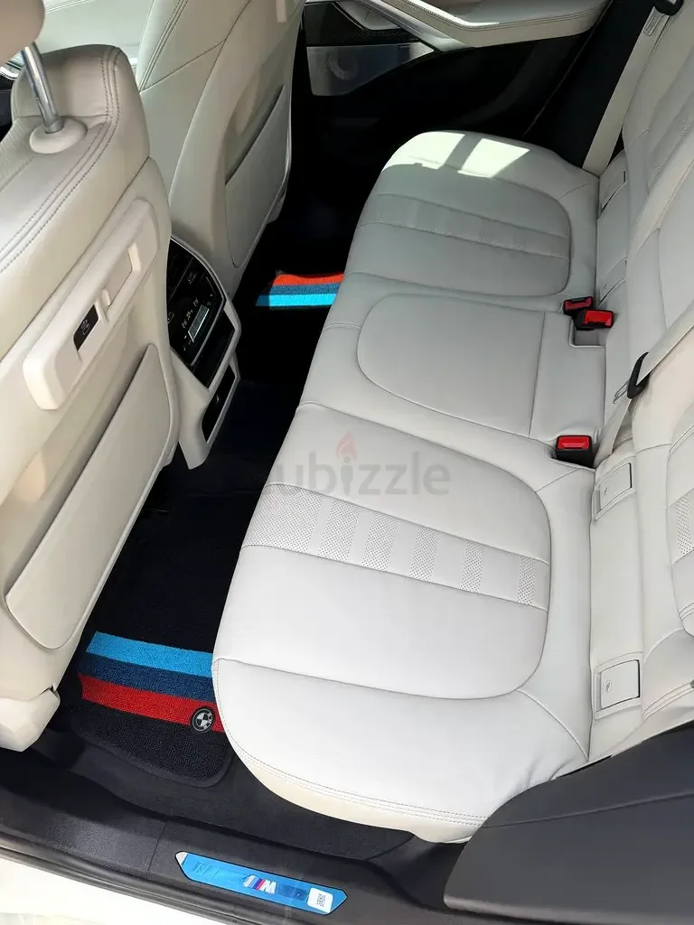 BMW X6 M50i Steptronic xDrive (530 حصان) - 15