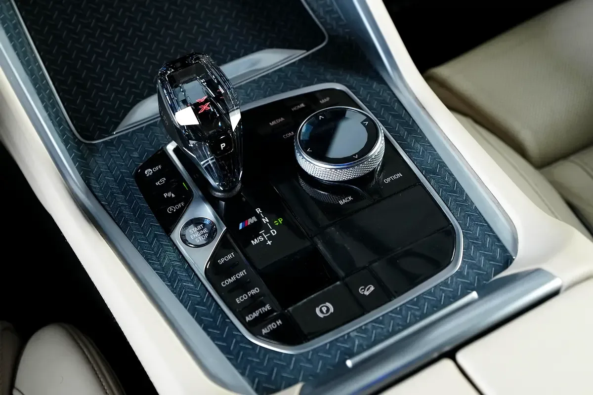 BMW X6 M50i Steptronic xDrive (530 حصان) - 15