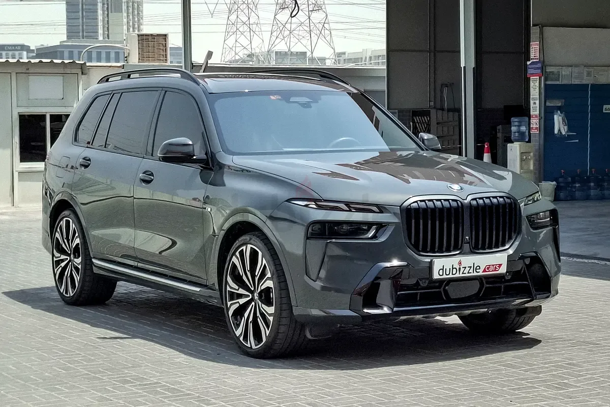 BMW X7 3.0 AT 4WD (380 hp)