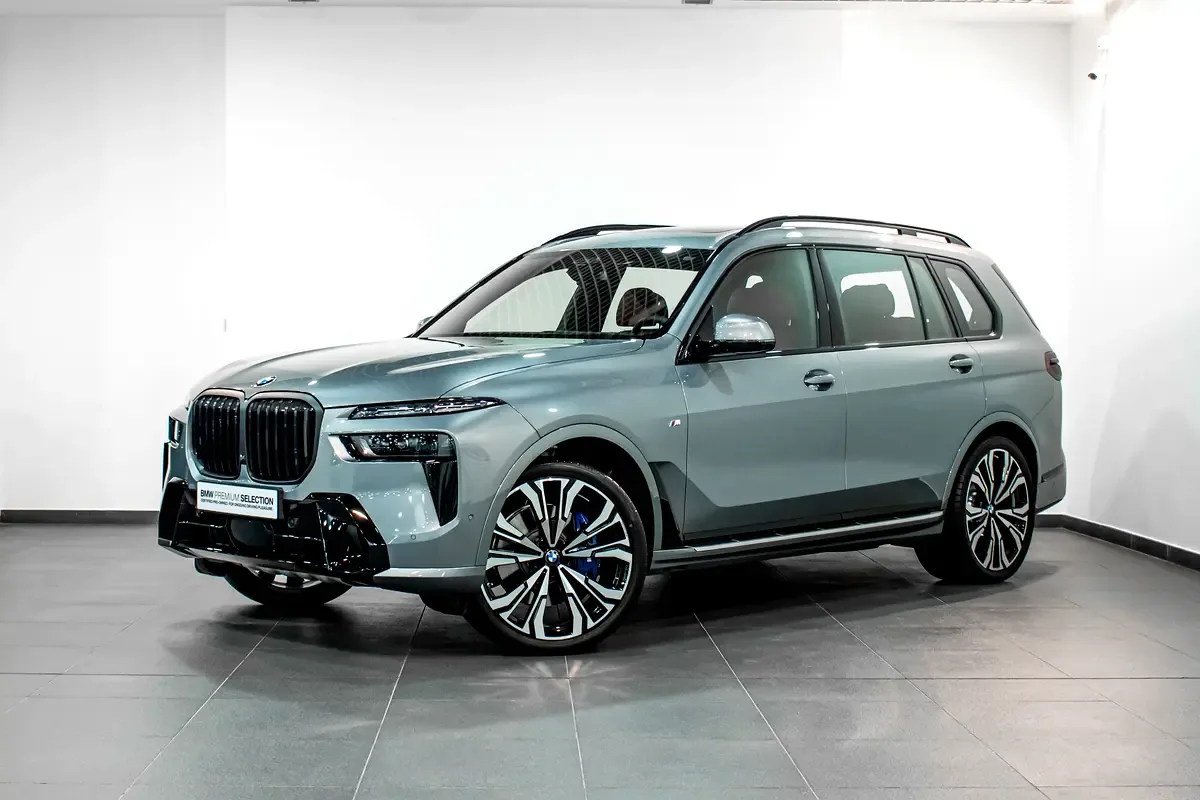 BMW X7 3.0 AT 4WD (380 hp)