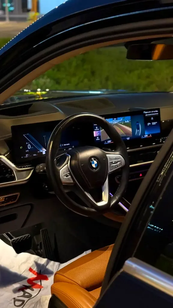 BMW X7 3.0 AT 4WD (380 حصان) - 2