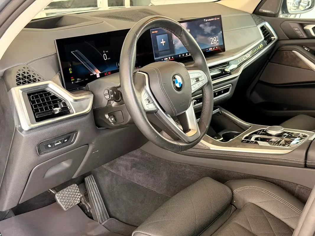 BMW X7 3.0 AT 4WD (380 hp) - 10