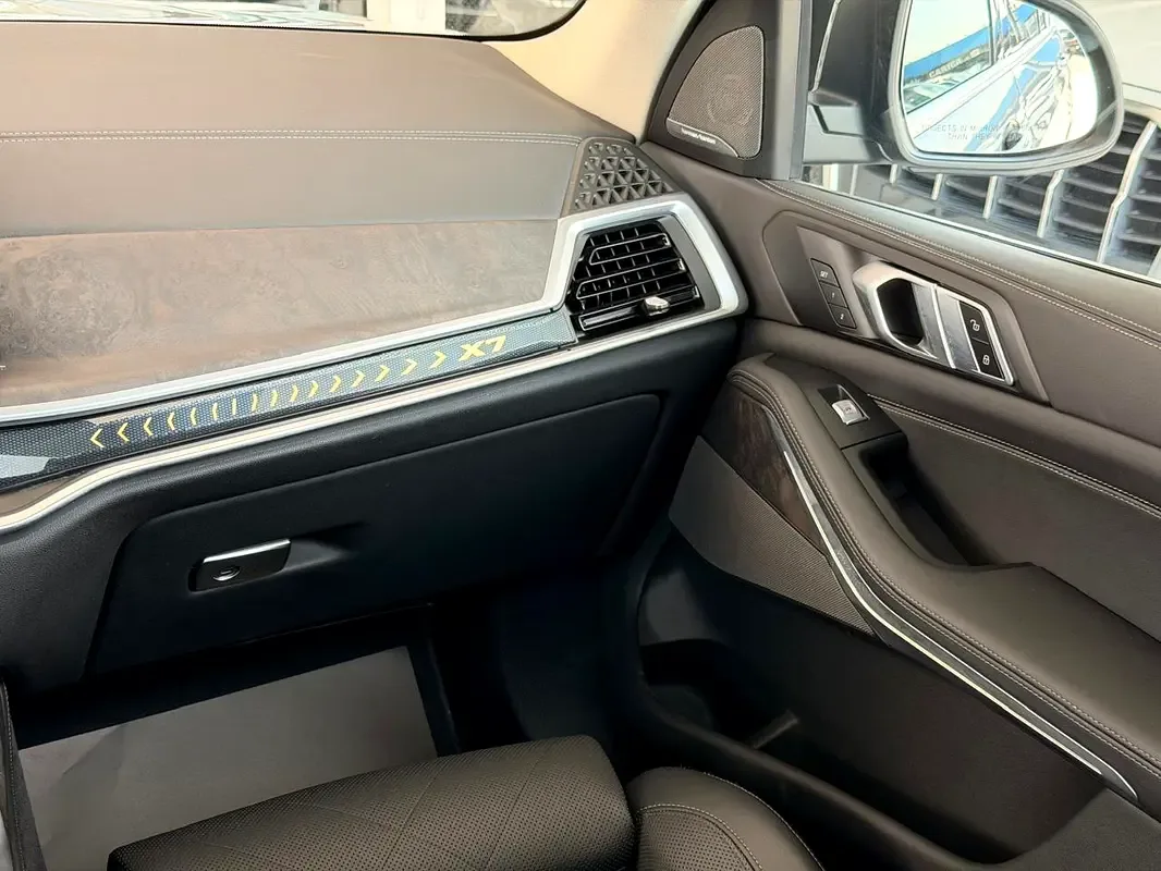 BMW X7 3.0 AT 4WD (380 hp) - 13