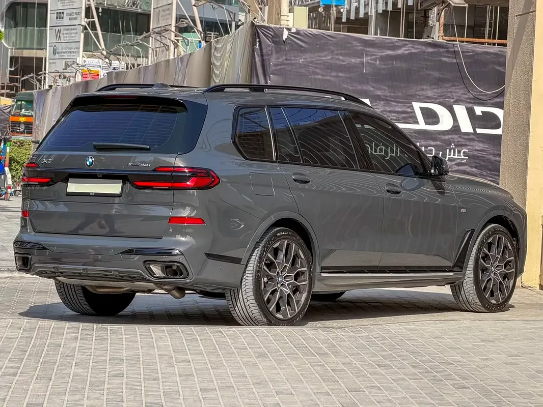 BMW X7 3.0 AT 4WD (380 حصان) - 7