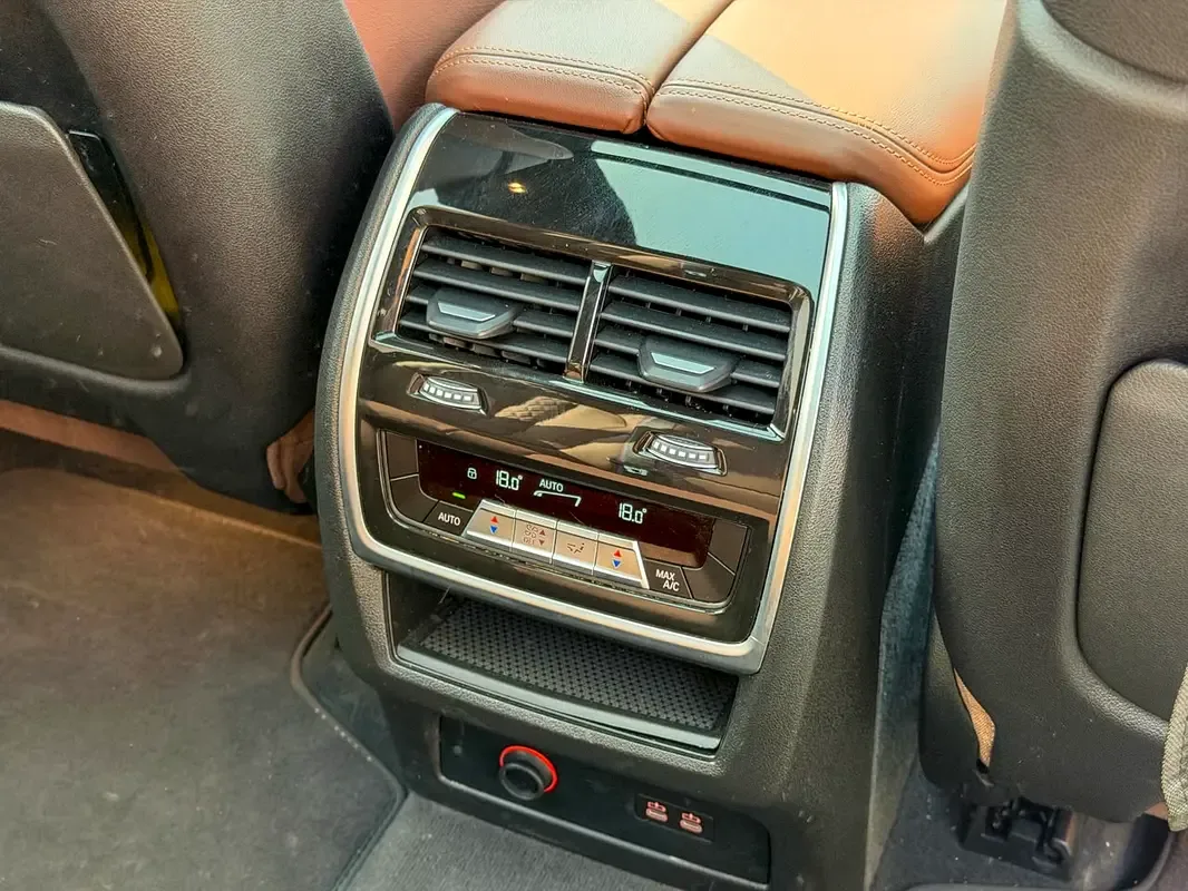 BMW X7 3.0 AT 4WD (380 حصان) - 16